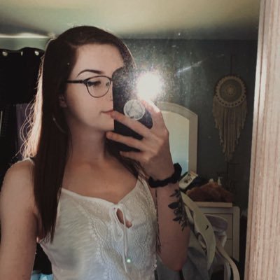 Profile Picture of Taylor Schneider (@taylortrinity02) on Twitter