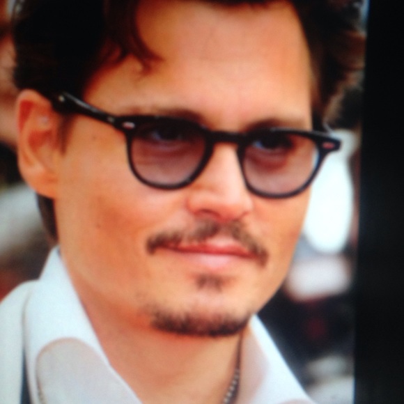 Profile Picture of Johnny Depp (@goldieferri) on Poshmark