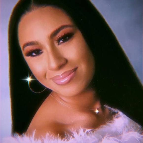 Profile Picture of Ada Mojica (@dominicana11) on Poshmark