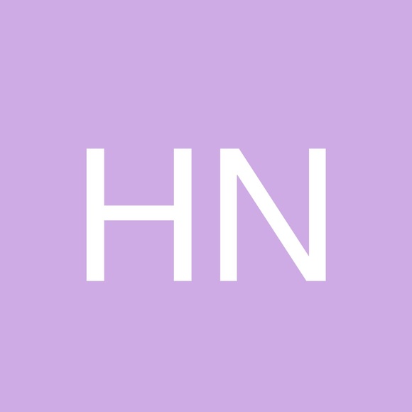 Profile Picture of Harper Nevins (@harpernevins) on Poshmark