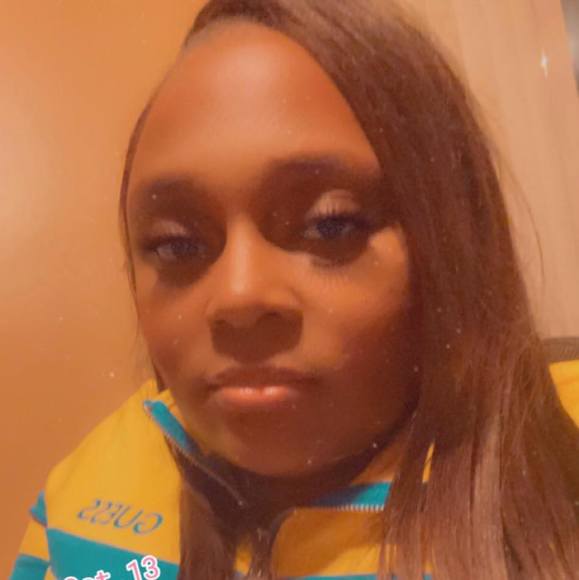 Profile Picture of Monica Matthews (@monicamatthe657) on Poshmark