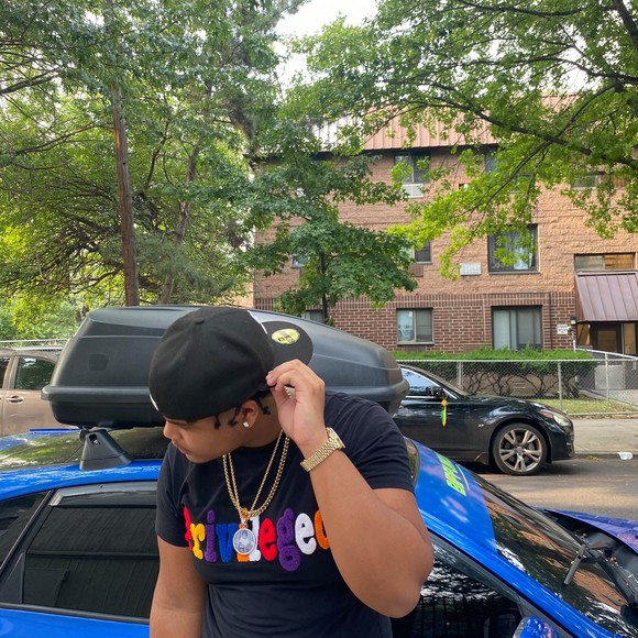 Profile Picture of Erick Tavarez (@erick_tavarez) on Poshmark