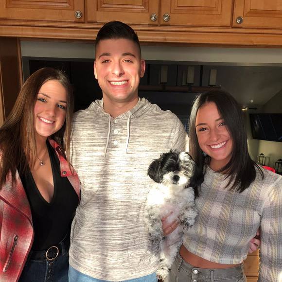 Profile Picture of Jeremy Small (@jeremy_855) on Poshmark