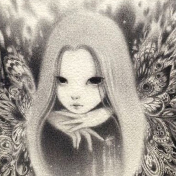 Profile Picture of Lucia Bobadilla (@luciaisswag) on Poshmark