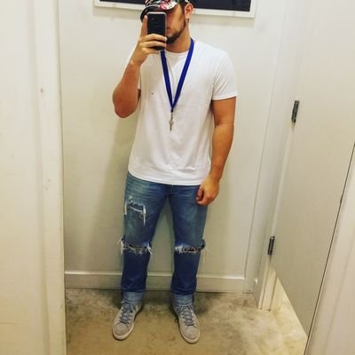 Profile Picture of Jeremy Ruiz (@jeremyruiz0512) on Twitter