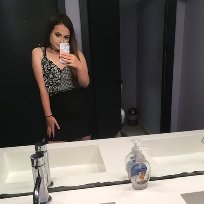 Profile Picture of Chris (@christine_ryner) on Twitter