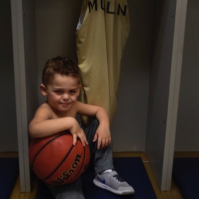 Profile Picture of Chris Crosby (@chriscrosby34) on Twitter