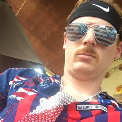 Profile Picture of Dillon Garrison (@ewwgarry) on Twitter