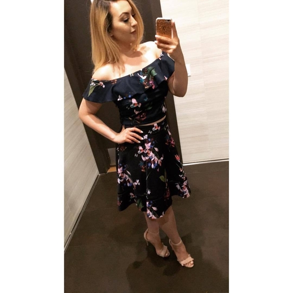 Profile Picture of Angela Keheyan (@angelakay07) on Poshmark