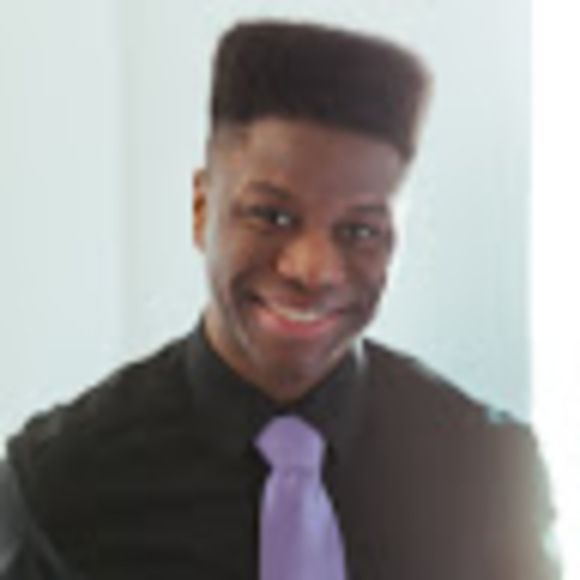 Profile Picture of Jayson Conyette - james (@jaysoncj) on Poshmark