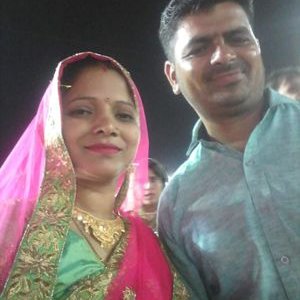 Profile Picture of Laxmi R Solanki (@LaxmiRsolanki1) on Twitter