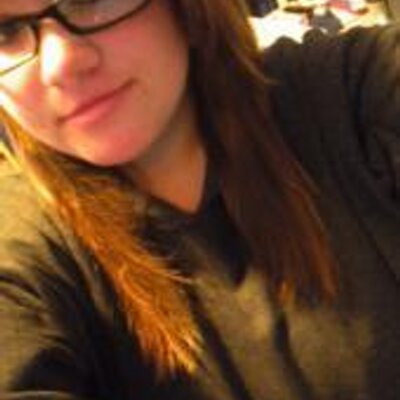 Profile Picture of Danielle Archambault (@daniellefails) on Twitter