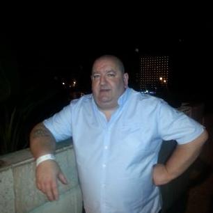 Profile Picture of Alex Barlow (@alexbarlow1964) on Twitter