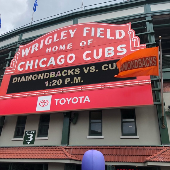 Profile Picture of Brett Hickey (@brettkhickey) on Poshmark