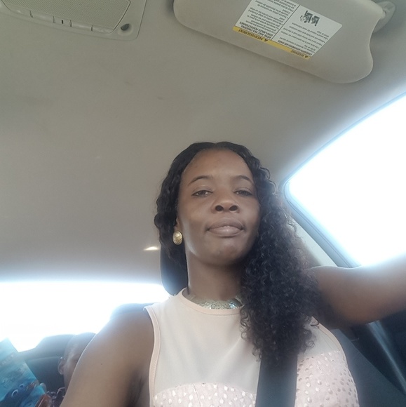 Dawn George - Poshmark Profile Picture of Dawn George (@dawnaha73) on Poshmark