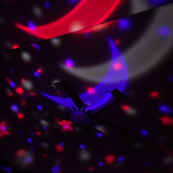 Profile Picture of Alexandra Mccray (@alexxmccrayy) on Poshmark