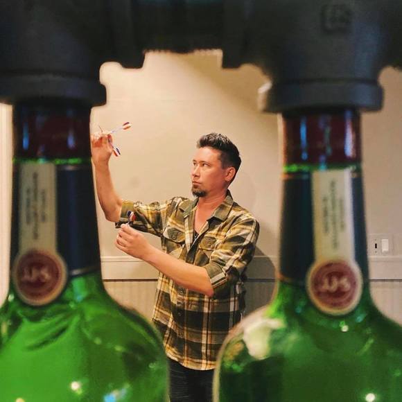 Profile Picture of John Bertrand (@thejohnbertrand) on Poshmark