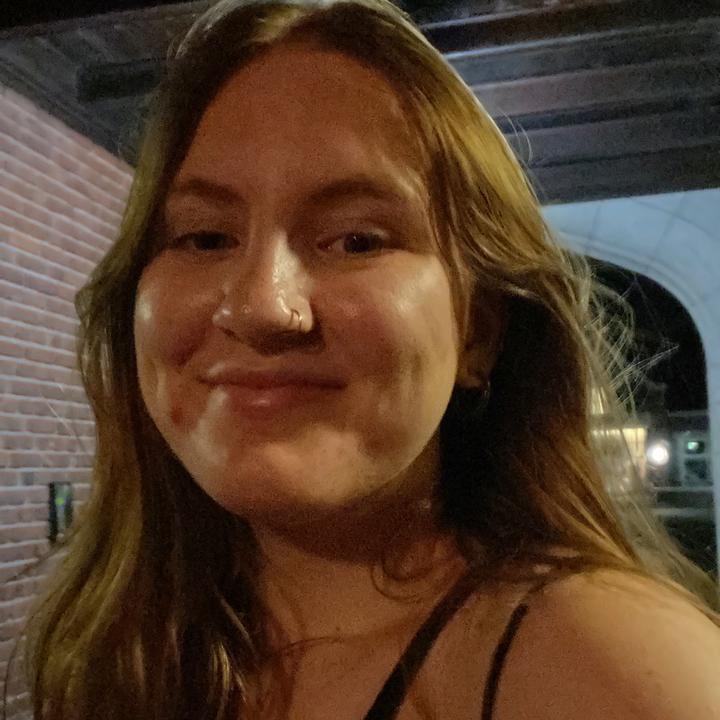 Profile Picture of Ellen Currie (@@ellenflc) on Tiktok