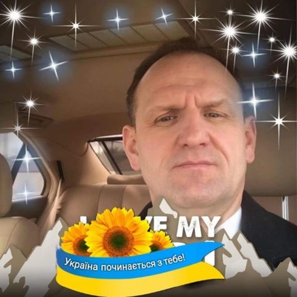 Profile Photo of Yuriy Steblak (@yuriysteblak71) on Poshmark