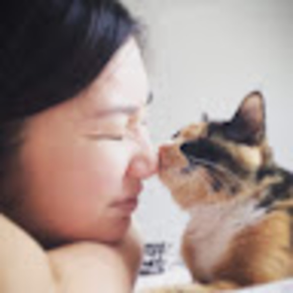 Profile Picture of Loretta Wong (@lorettawong) on Poshmark