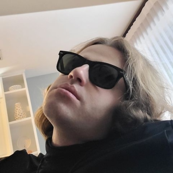 Profile Picture of Vlad nicolae Ghioroaia (@realpeppapig) on Poshmark