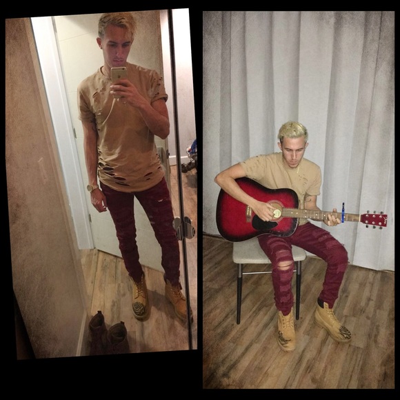 Profile Picture of Nickolas Martinez (@nickkicks15) on Poshmark