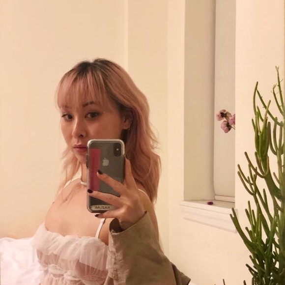 Profile Picture of Kazumi Sakamoto (@ksmii0908) on Poshmark