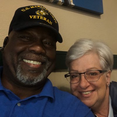 Profile Picture of Stephanie Hunter-Carter (@ArmyGal59) on Twitter