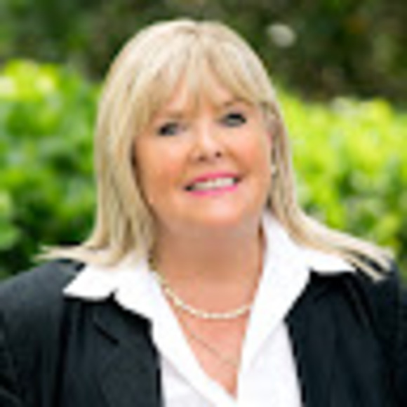 Miriam Ruffalo - Poshmark Profile Picture of Miriam Ruffalo (@mrothruf65) on Poshmark