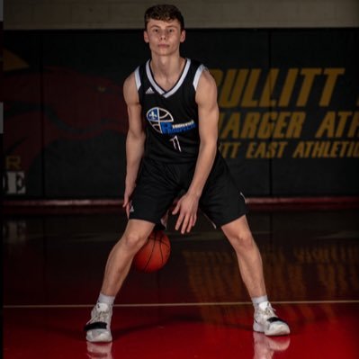 Profile Picture of Jake Whitlock (@jakewhitlock__) on Twitter