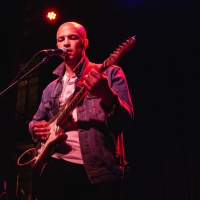 Profile Picture of Allen Tate (@avtate) on Twitter
