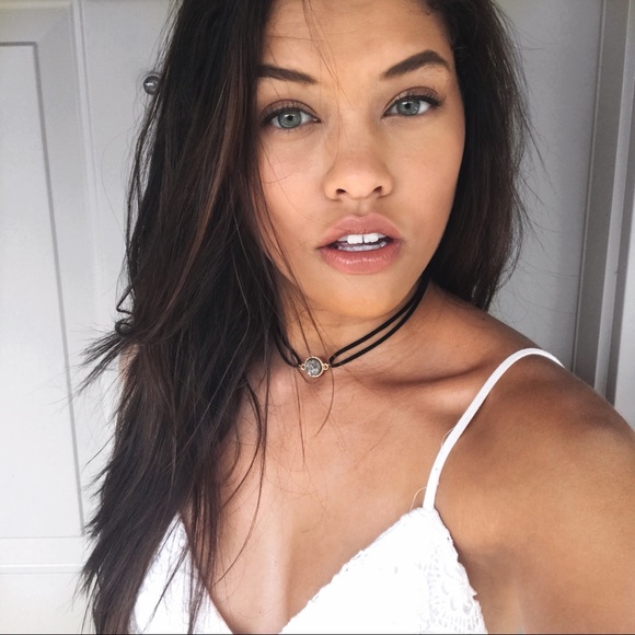 Profile Picture of Angel Colbourne (@angelcolbourne) on Poshmark