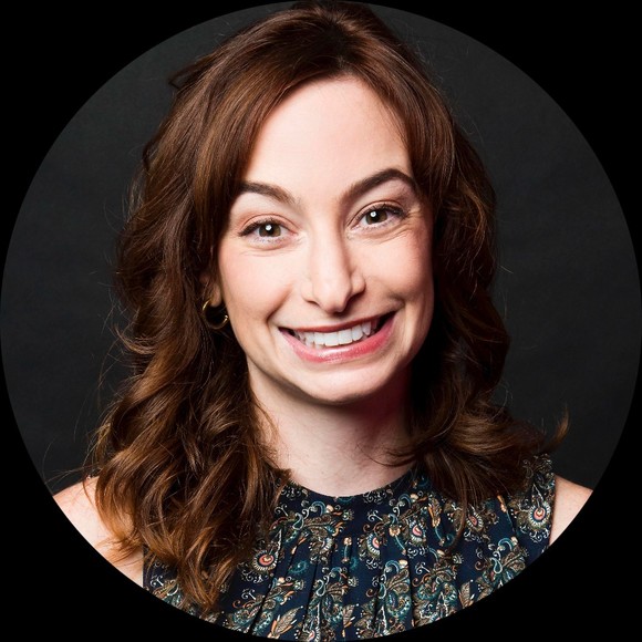 Profile Picture of Lauren Moraski (@lam3n) on Poshmark