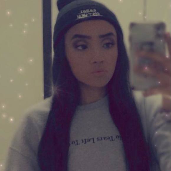 Profile Picture of Isabel Martinez (@barbb713) on Poshmark