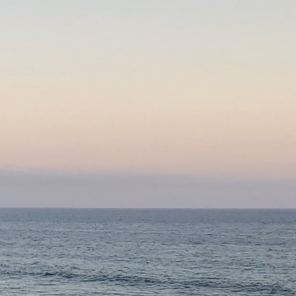 Profile Picture of Noel Krommenhoek (@noelkrommenhoek) on Poshmark