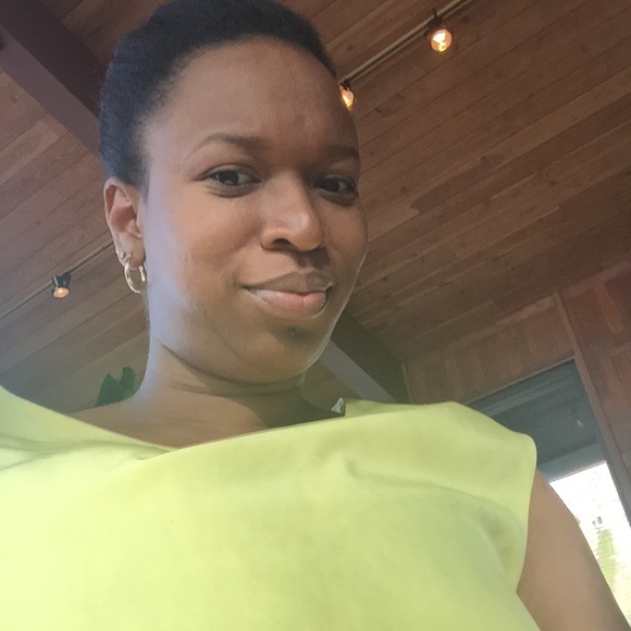 Profile Picture of Janeen Keller (@neenbeanj) on Poshmark