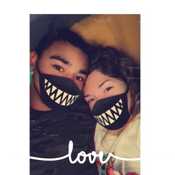 Profile Picture of Chris Karas (@chriskaras420) on Poshmark