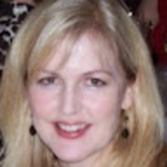 Profile Picture of Kelley Addison (@kelley427) on Poshmark