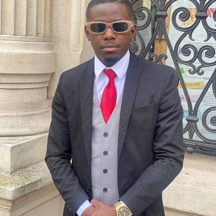 Profile Picture of loricyvane (@loricyvane) on Tiktok