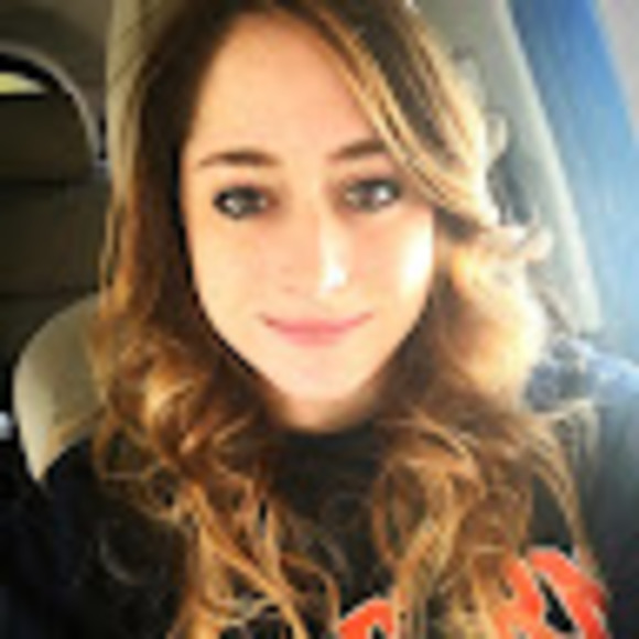 Profile Picture of Erica Pomerance (@ericapomerance) on Poshmark