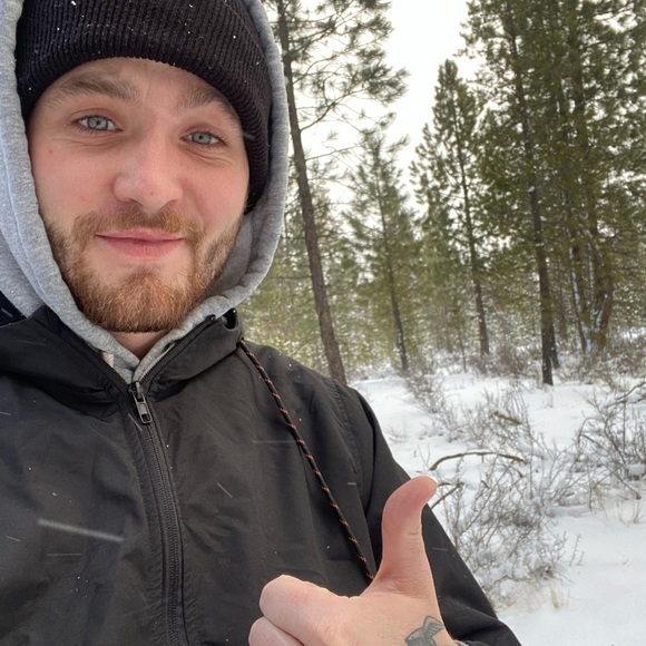 Profile Picture of Josiah Darland (@josiahdarland) on Poshmark