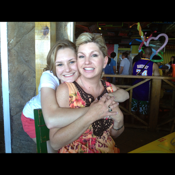 Profile Picture of Haley Waters (@warmwhispers) on Poshmark