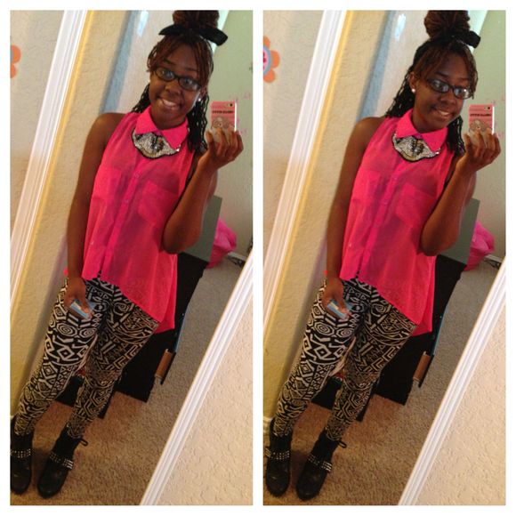 Profile Picture of Arrianna Gentry (@arri_nycolee) on Poshmark