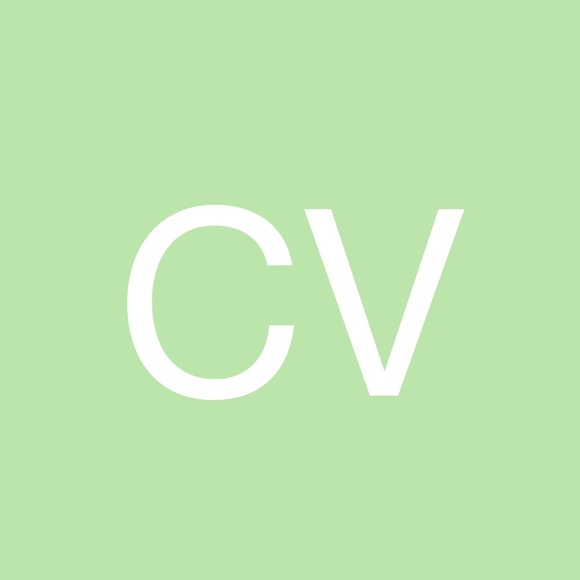 Profile Picture of Caroline Vignardi (@carol_vig) on Poshmark
