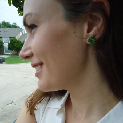 Profile Picture of Alice Sibley (@EarningMy2Cents) on Twitter