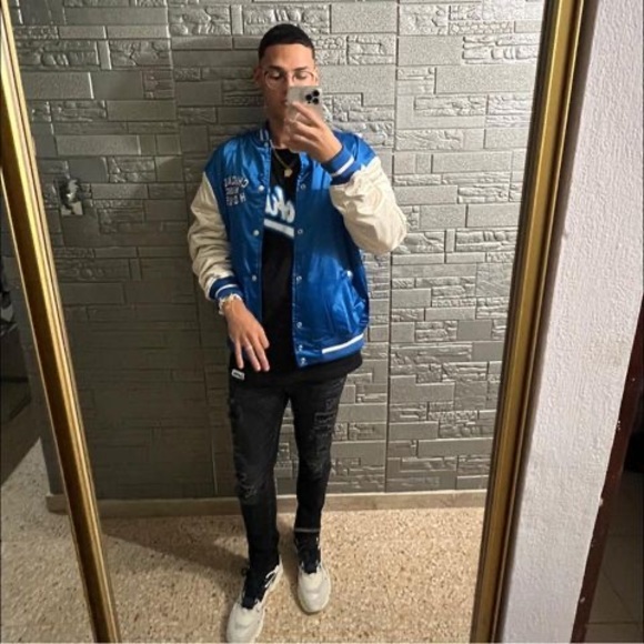 Profile Picture of Bradley Alvarez colon (@bradleyalvar775) on Poshmark