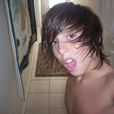 Profile Picture of Aaron Grubbs (@mellvillle) on Twitter