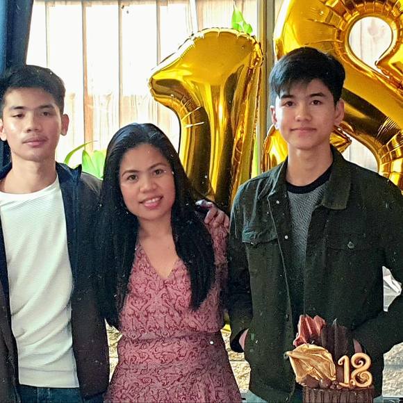 Profile Picture of Jho Bachicha (@jhobachicha) on Poshmark