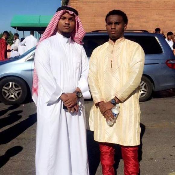 Profile Picture of Zakaria Sharif (@sharif_sharif07) on Poshmark