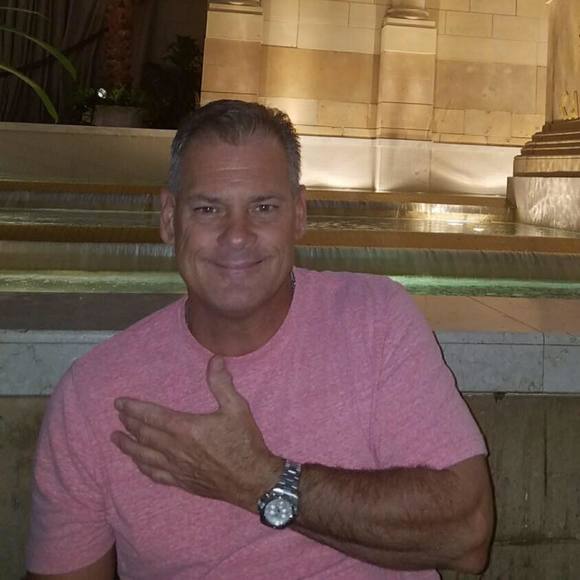 Profile Picture of David Emmett (@dle3103) on Poshmark